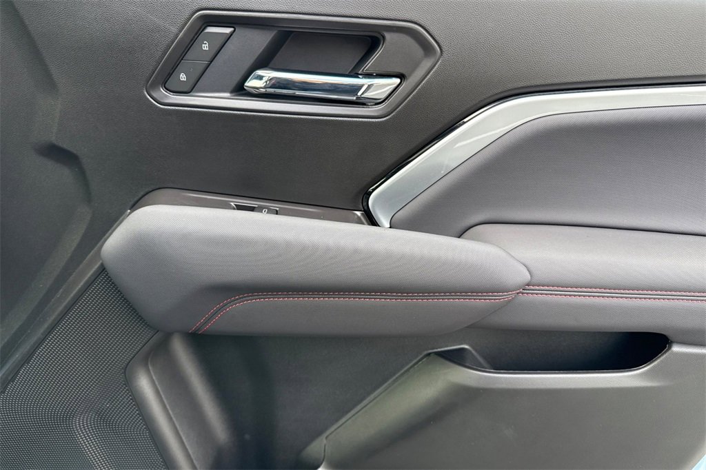 Used 2025 Chevrolet Colorado Z71 image 24