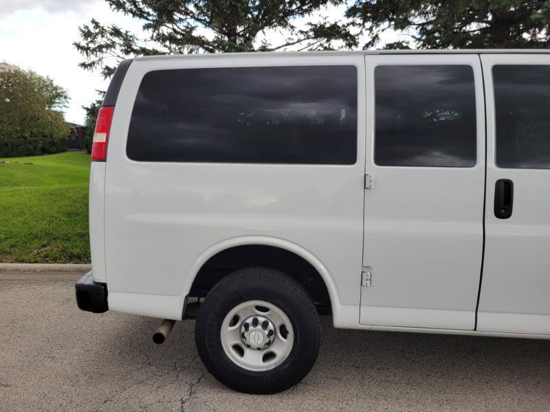 Used 2017 Chevrolet Express 2500 LS RWD image 43