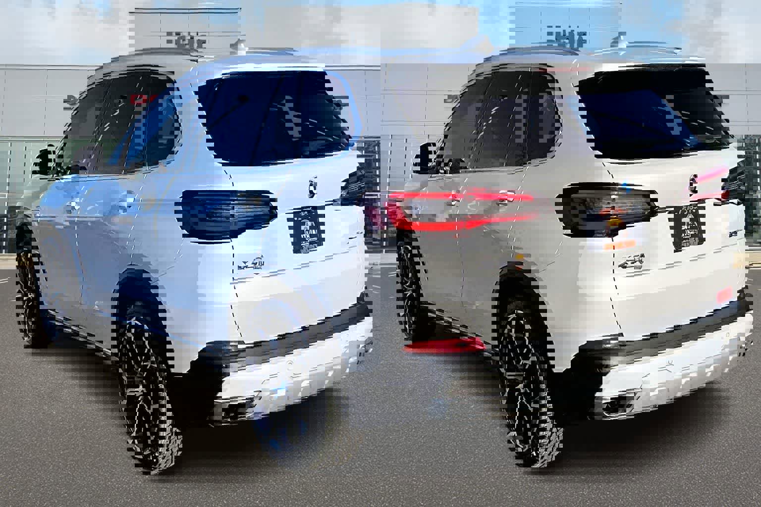 Used 2021 BMW X5 xDrive45e w/ Executive Package image 4