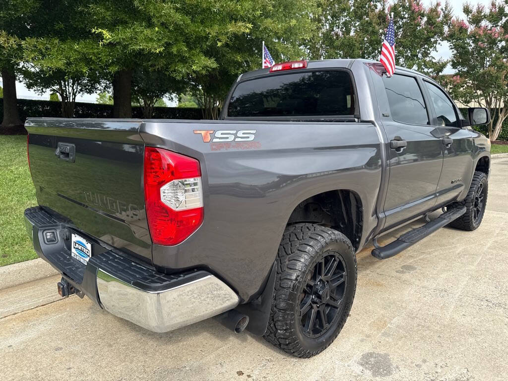 Used 2016 Toyota Tundra SR5 w/ SR5 Upgrade Package RWD image 3