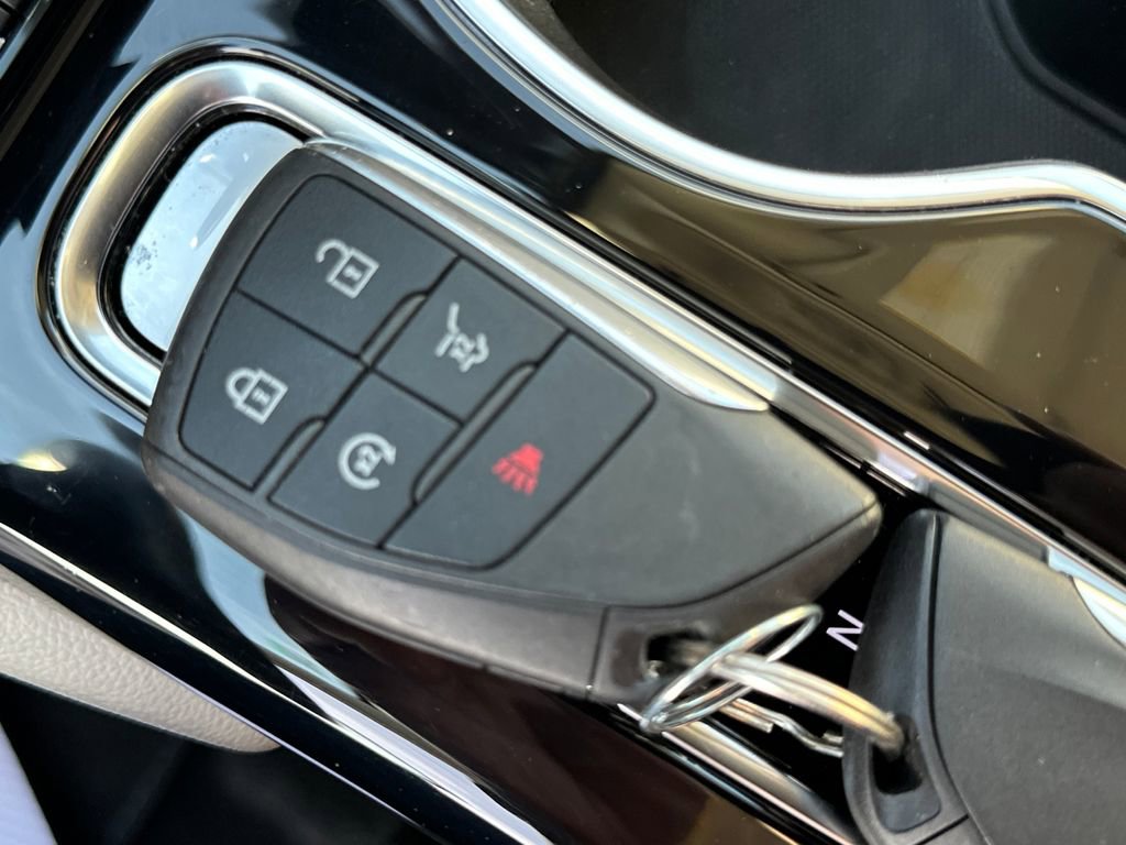 Used 2022 Buick Envision Preferred image 32