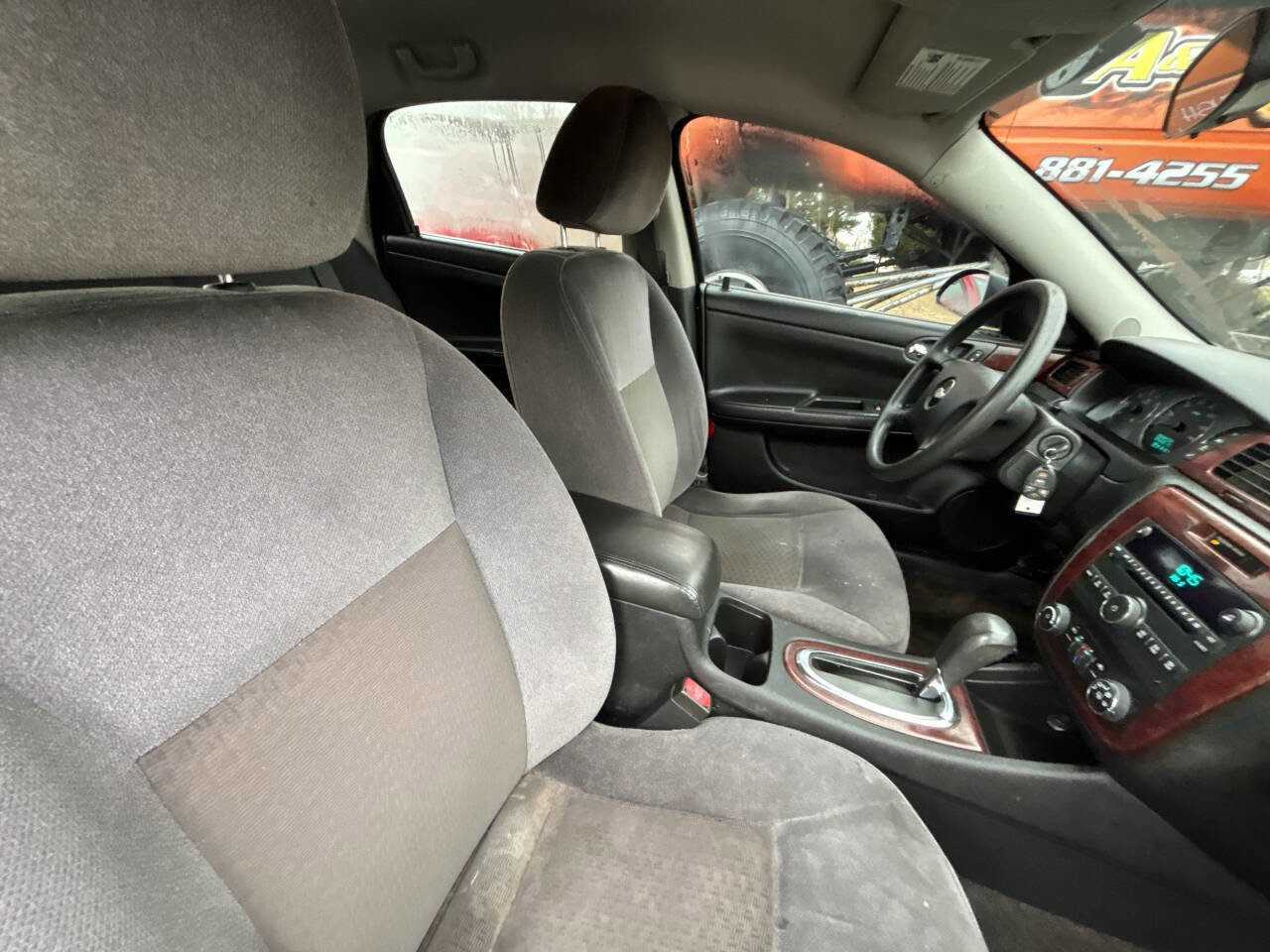 Used 2009 Chevrolet Impala LT image 14