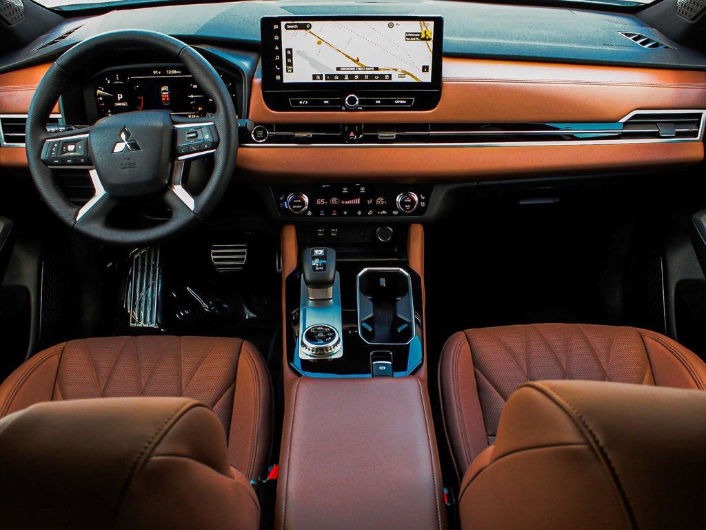 New 2025 Mitsubishi Outlander SEL image 41