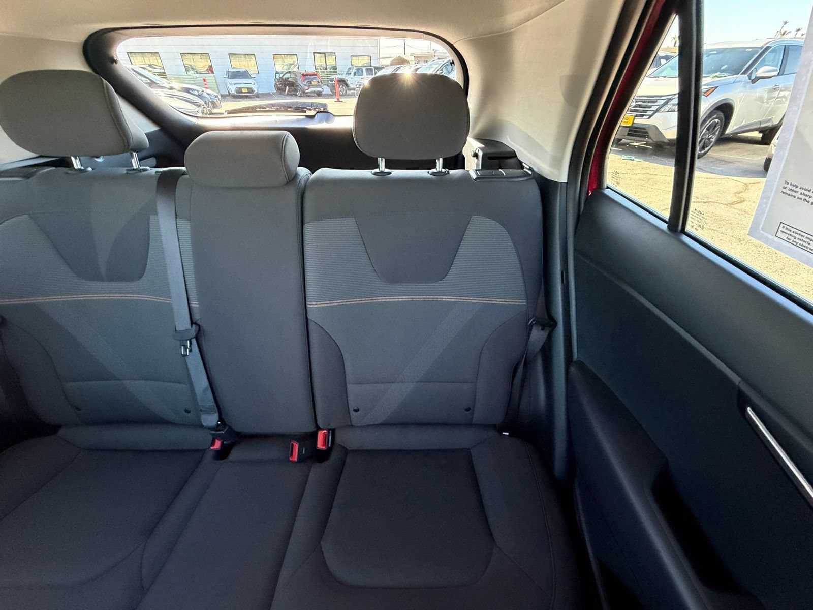 Used 2026 Kia Niro LX FWD image 35
