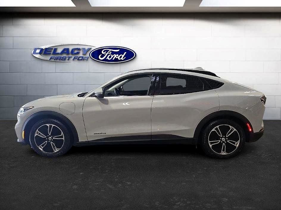 Used 2022 Ford Mustang Mach-E Select image 2