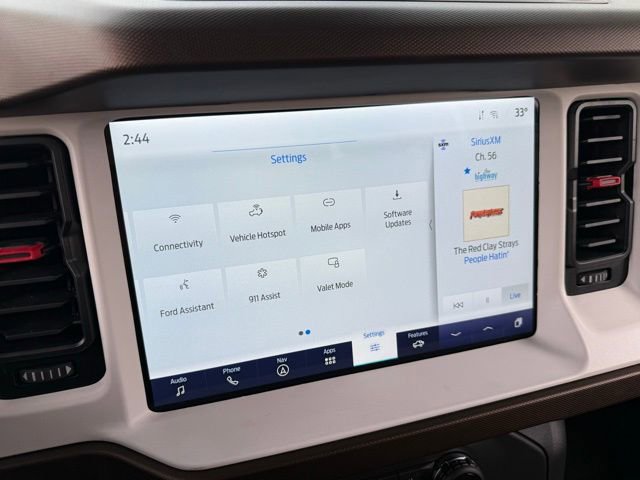 Certified 2023 Ford Bronco Heritage Edition AWD/4WD image 32