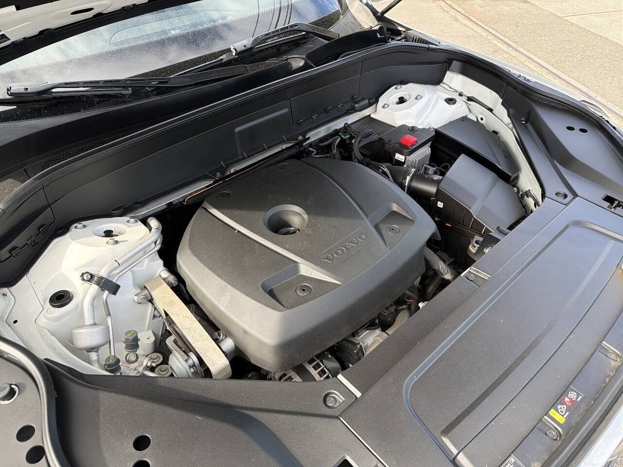 Used 2020 Volvo XC90 T5 Momentum AWD/4WD image 18
