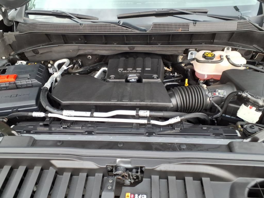 Certified 2024 Chevrolet Silverado 1500 RST AWD/4WD image 25
