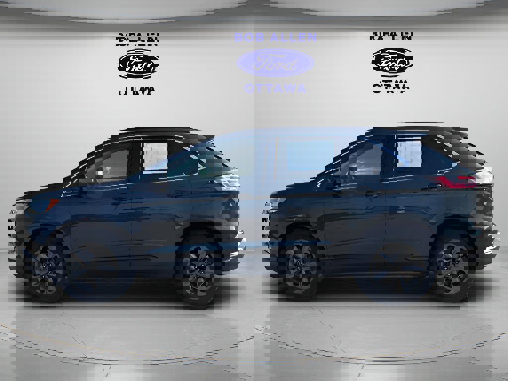 Used 2022 Ford Edge SEL w/ Sport Appearance Package image 3
