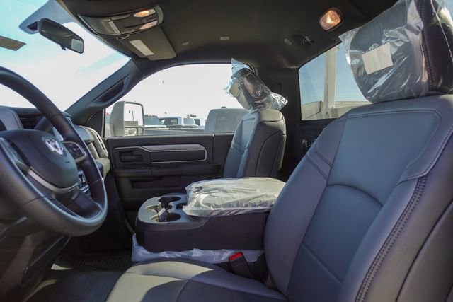 New 2024 RAM 3500 Tradesman w/ Chrome Appearance Group image 14