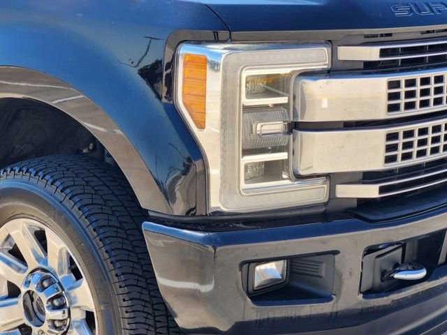 Used 2019 Ford F250 Platinum w/ Platinum Ultimate Package AWD/4WD image 9
