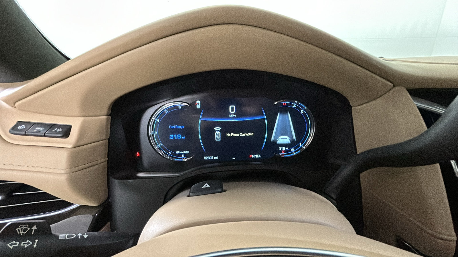 Used 2019 Cadillac Escalade Platinum RWD image 22