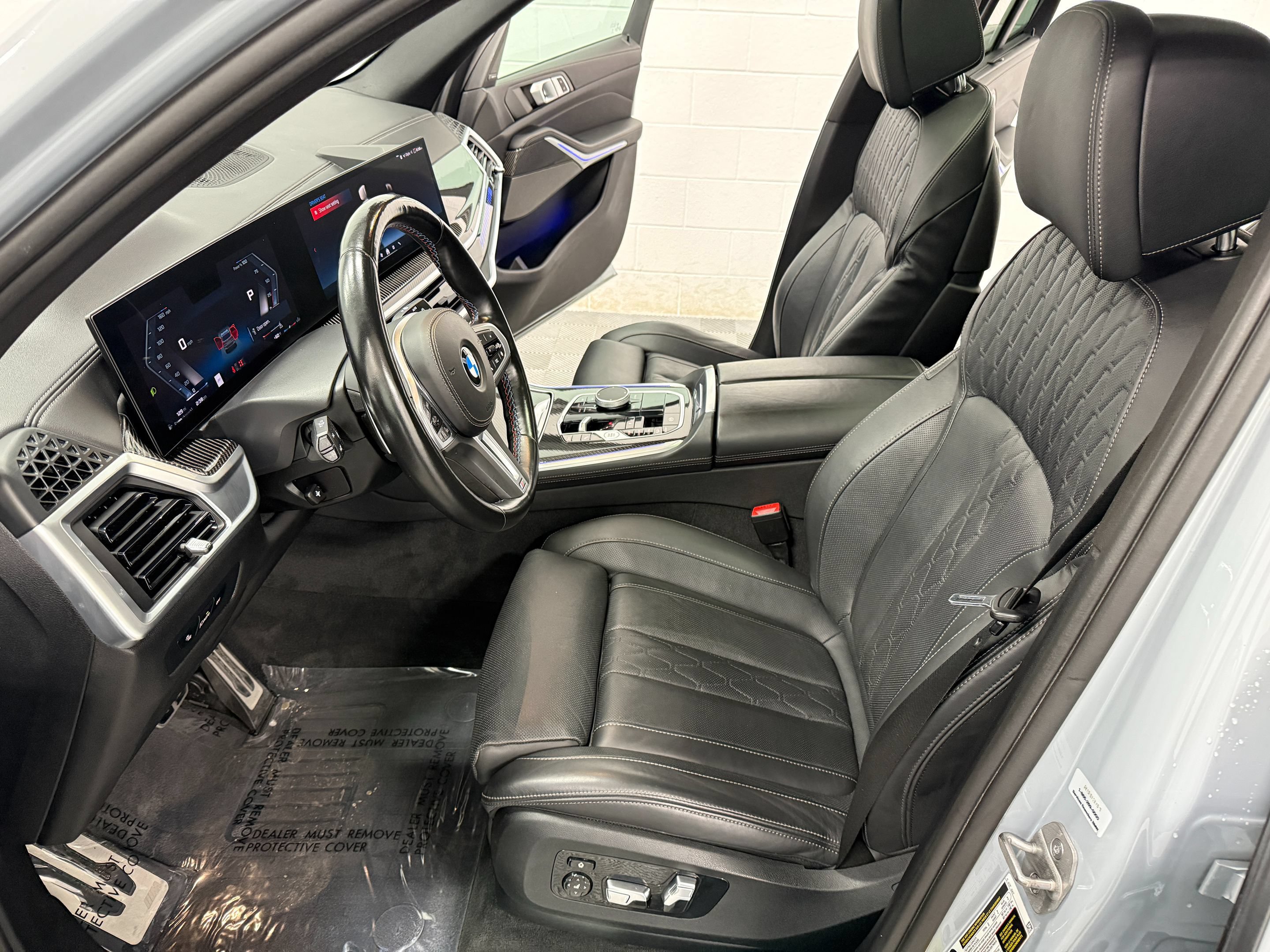 Used 2024 BMW X5 M60i AWD/4WD image 16