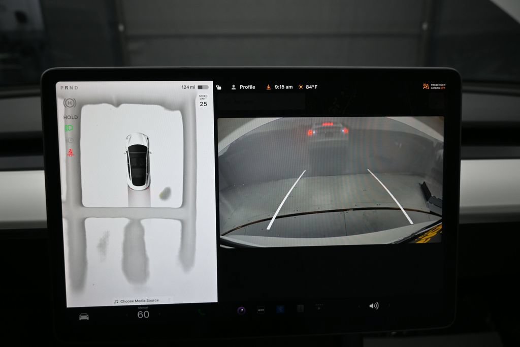 Used 2023 Tesla Model 3 Standard Range RWD image 17