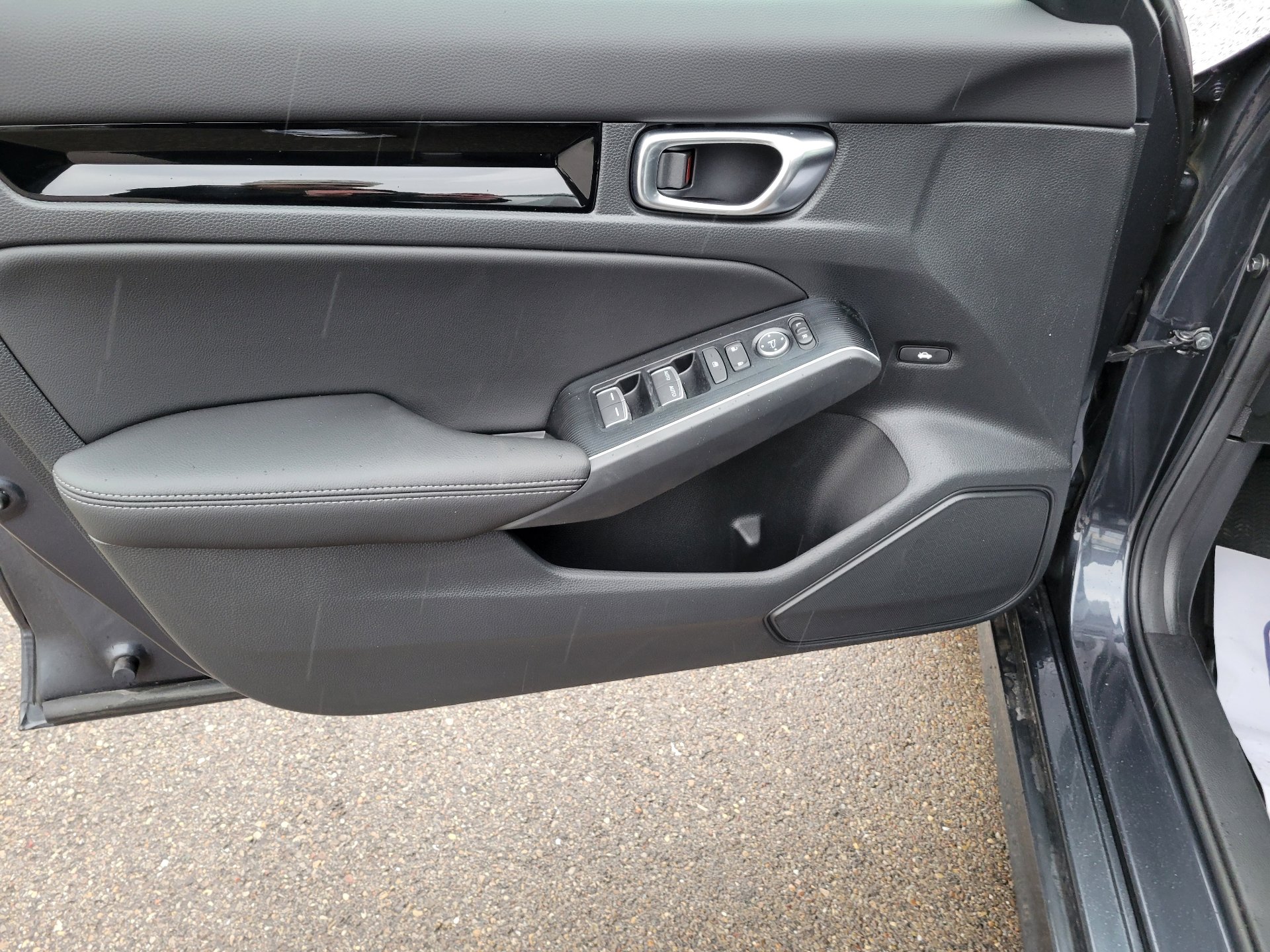 Certified 2025 Honda Civic Sport Touring image 18