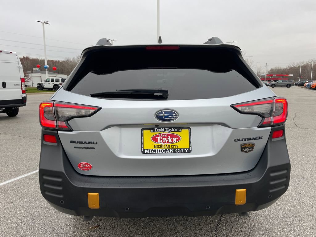 Used 2022 Subaru Outback Wilderness image 7