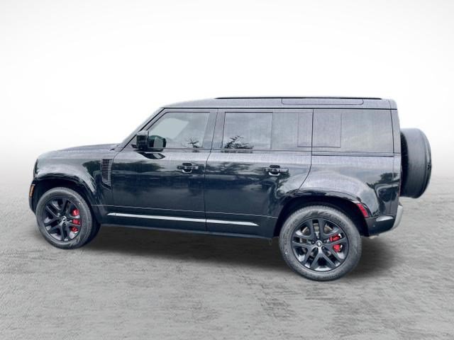 Used 2025 Land Rover Defender 110 X-Dynamic SE AWD/4WD image 5