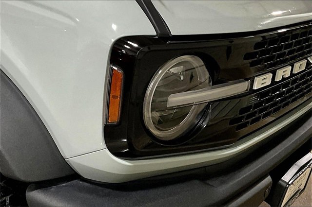 Used 2022 Ford Bronco Wildtrak image 4