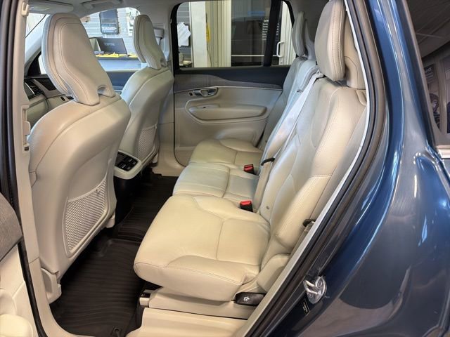 Used 2023 Volvo XC90 B5 Plus w/ Protection Package Premier image 31