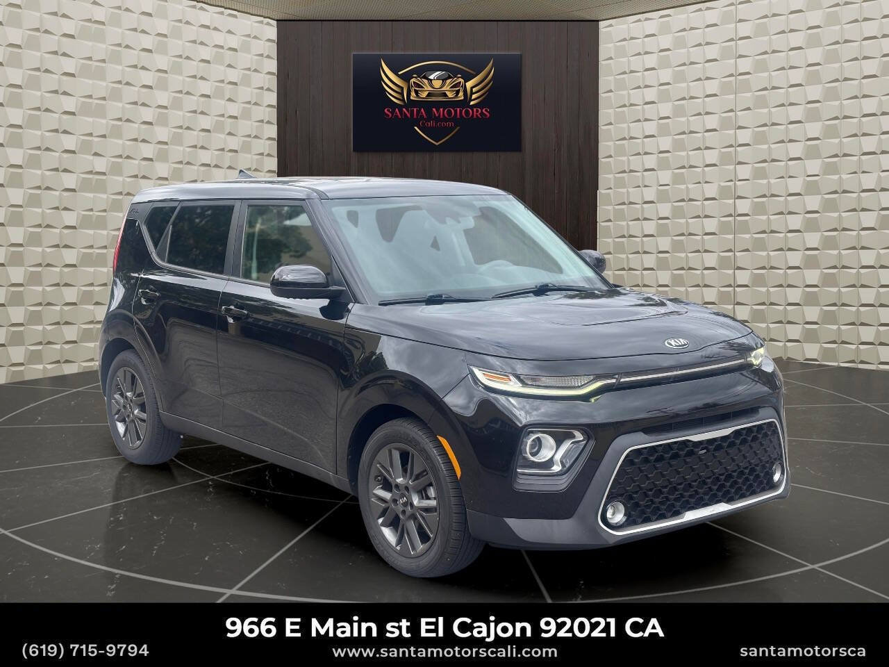 Used 2020 Kia Soul EX FWD image 2