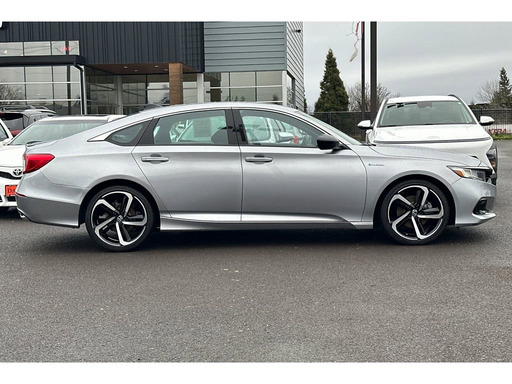 Used 2022 Honda Accord Sport image 3