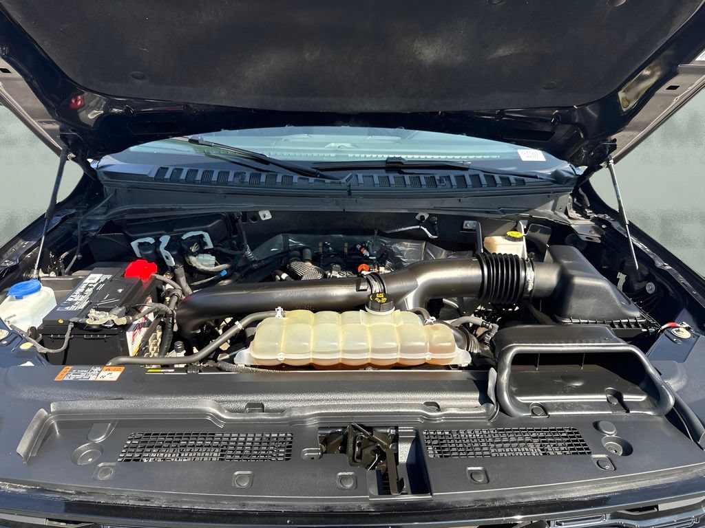 Used 2022 Ford Expedition Limited AWD/4WD image 32