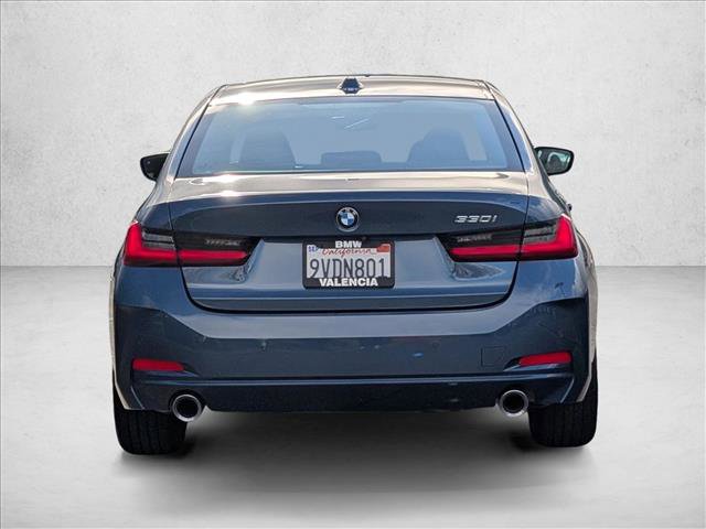 Used 2025 BMW 330i Sedan w/ Convenience Package image 7