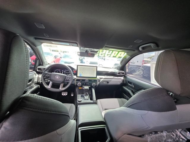 Used 2025 Toyota Tacoma 2WD Double Cab image 12