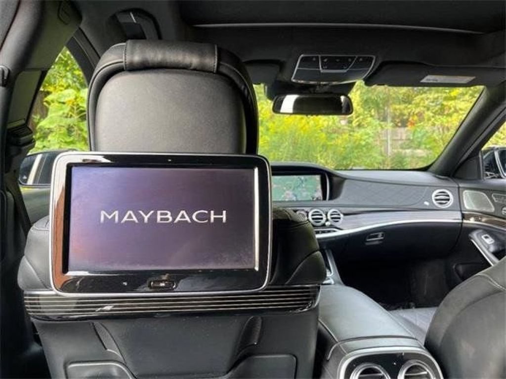 Used 2017 Mercedes-Benz Maybach S 550 4MATIC image 33