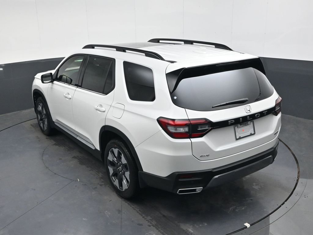 New 2026 Honda Pilot Touring image 28