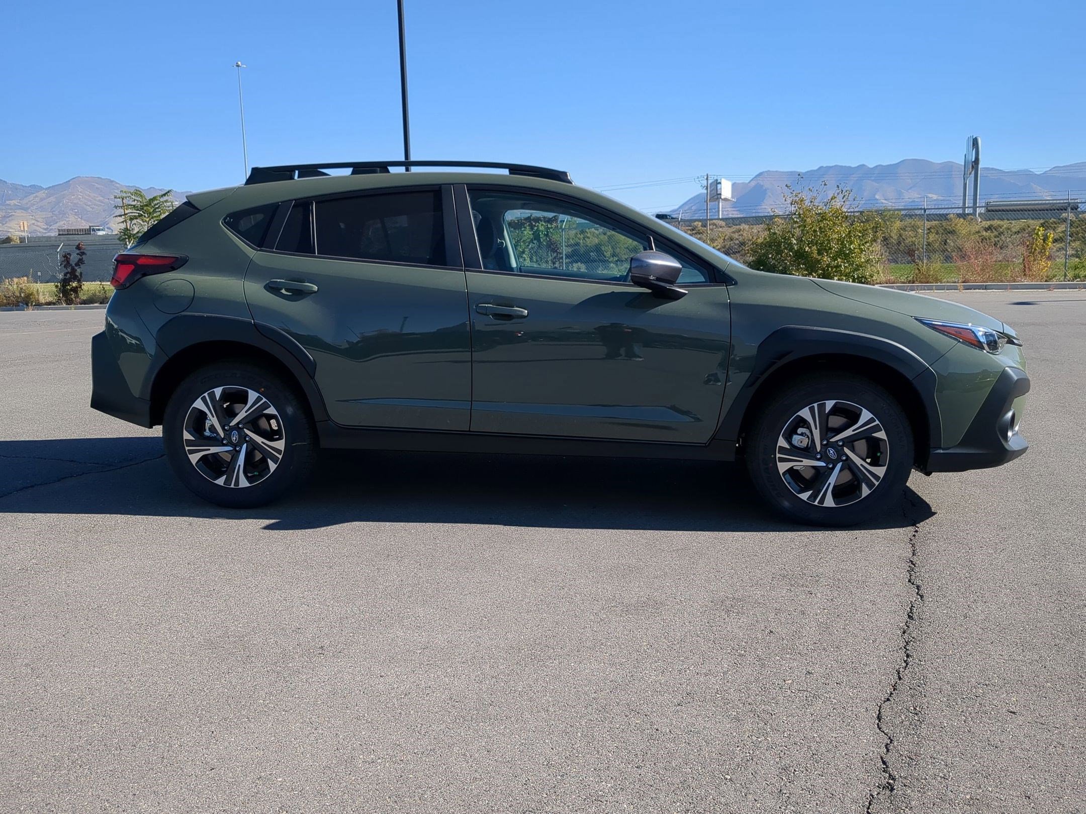 New 2026 Subaru Crosstrek 2.5i Premium image 2
