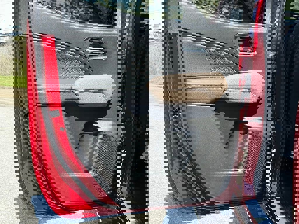 New 2026 GMC Canyon Denali image 21