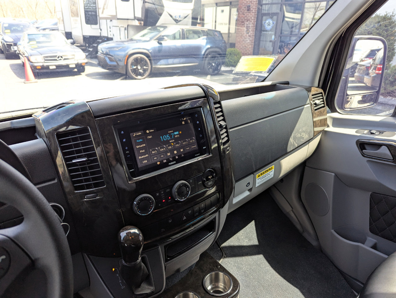 Used 2017 Mercedes-Benz Sprinter 2500 image 19
