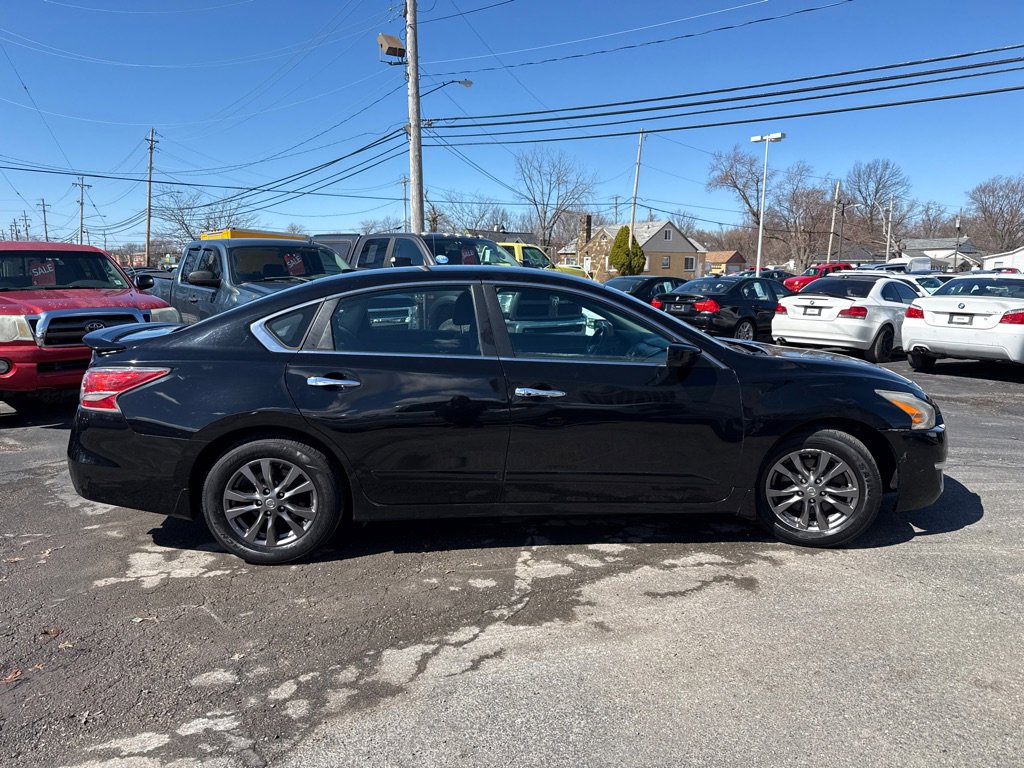 Used 2015 Nissan Altima 2.5 S w/ Special Edition Package image 4
