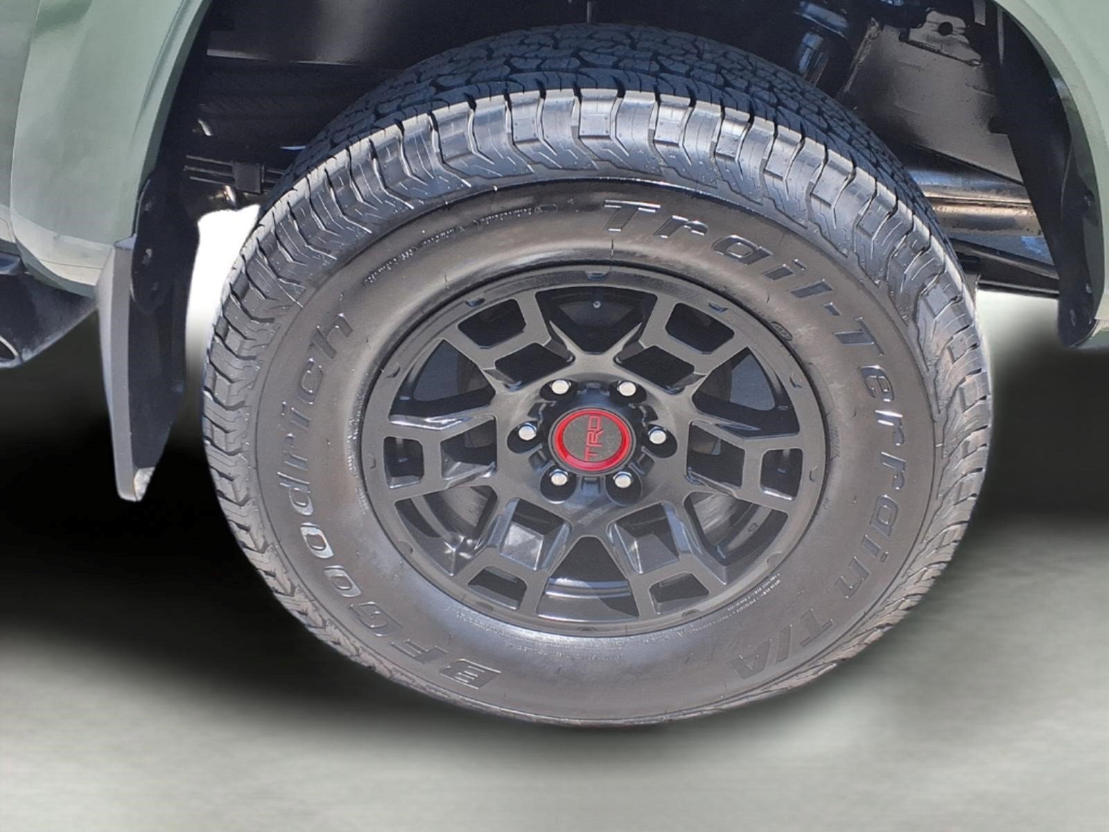 Used 2022 Toyota Tacoma TRD Sport w/ Technology Package RWD image 9