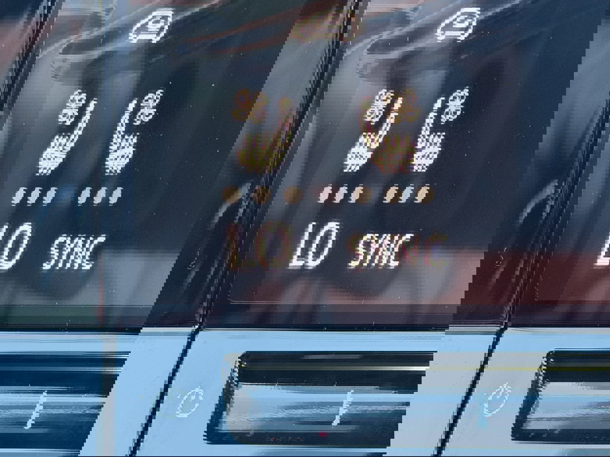 New 2026 Volkswagen Atlas Cross Sport SE image 21