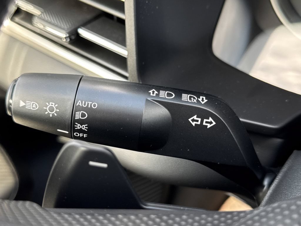 New 2026 Mitsubishi Outlander ES AWD/4WD image 17