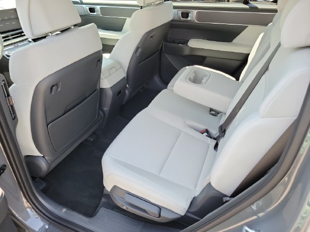New 2026 Hyundai Santa Fe SE FWD image 25