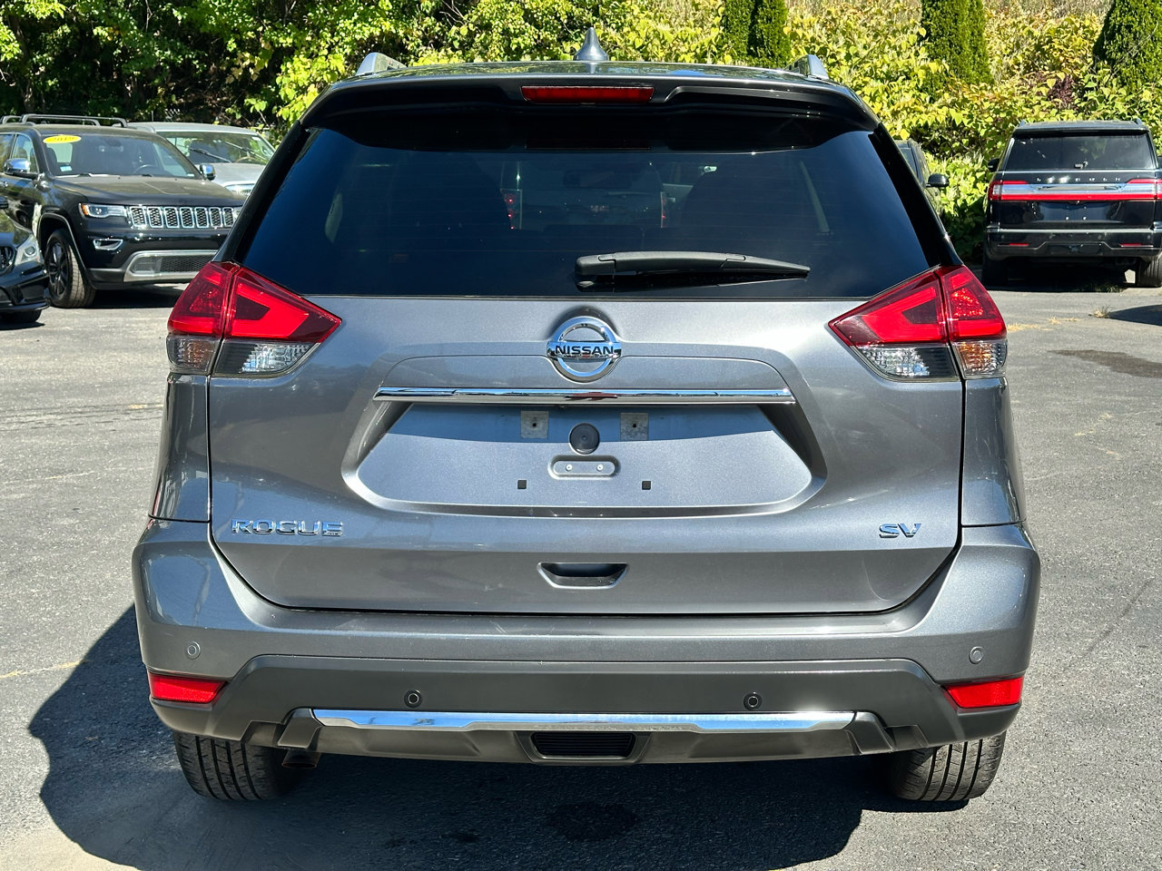 Used 2020 Nissan Rogue SV image 6