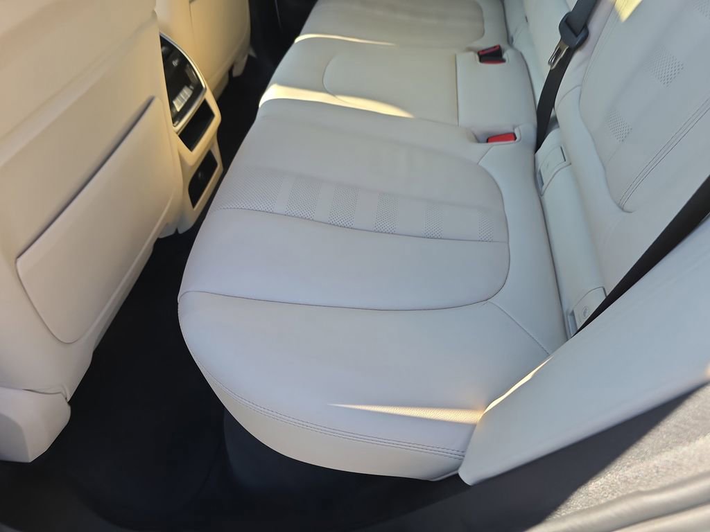 Certified 2022 BMW X5 xDrive40i image 18