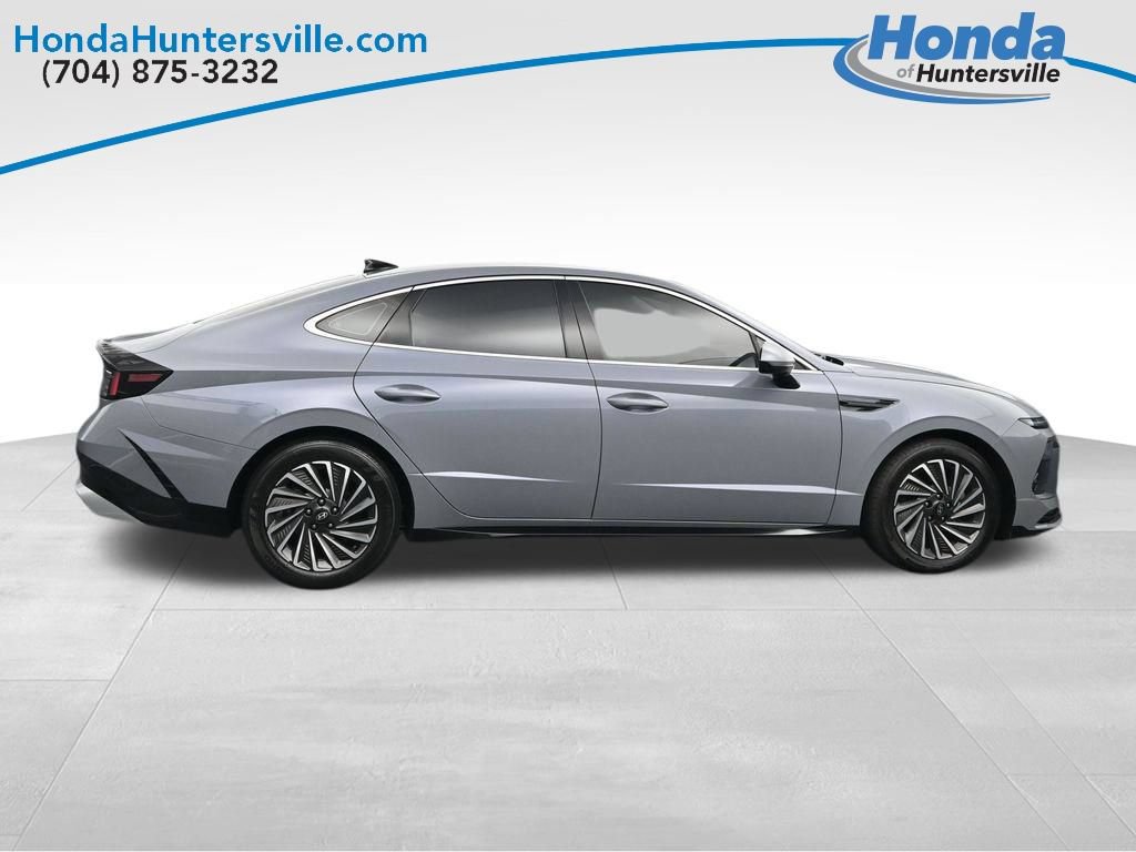 Used 2025 Hyundai Sonata SEL FWD image 5