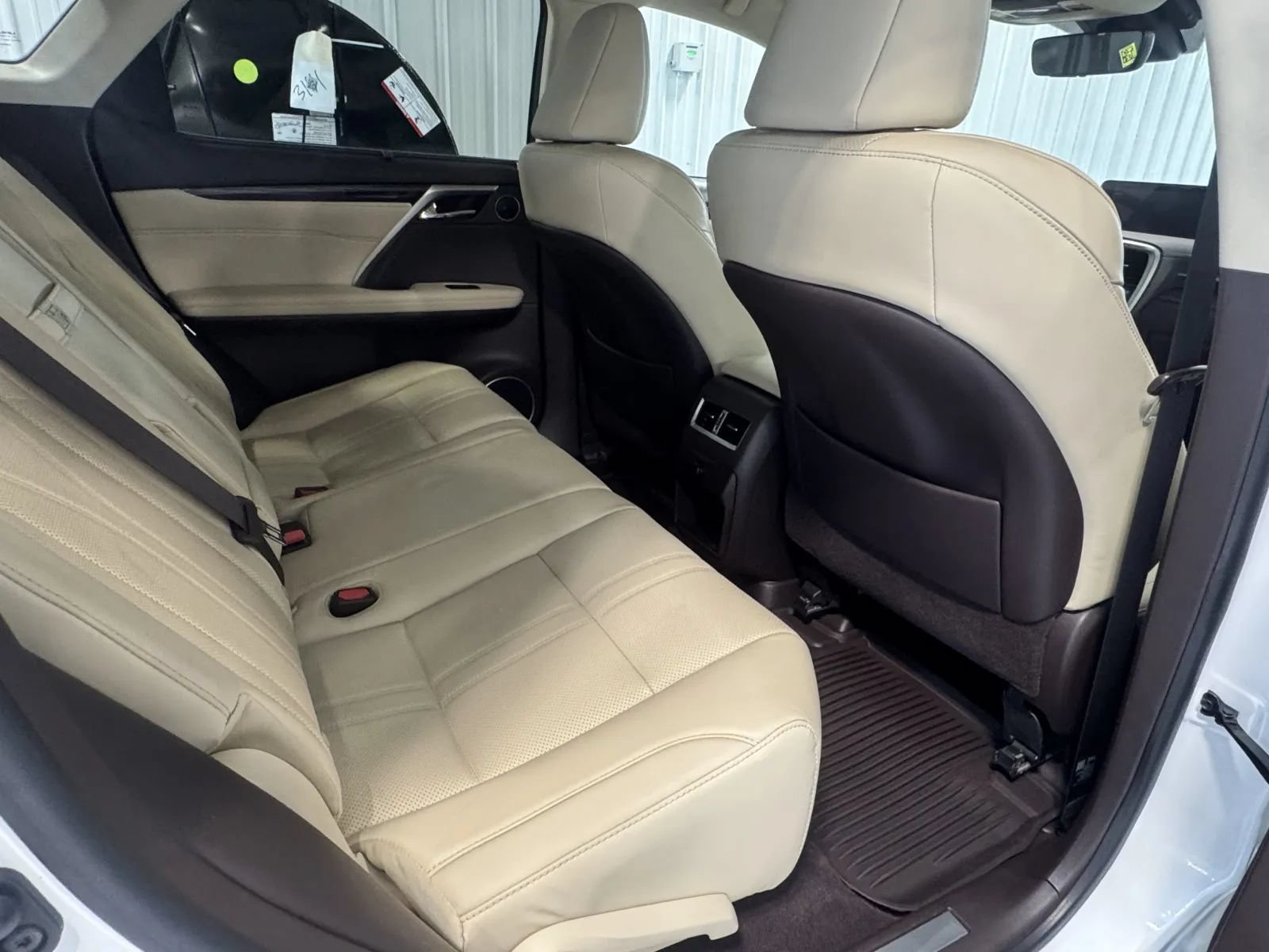 Used 2018 Lexus RX 450h AWD w/ Luxury Package image 18