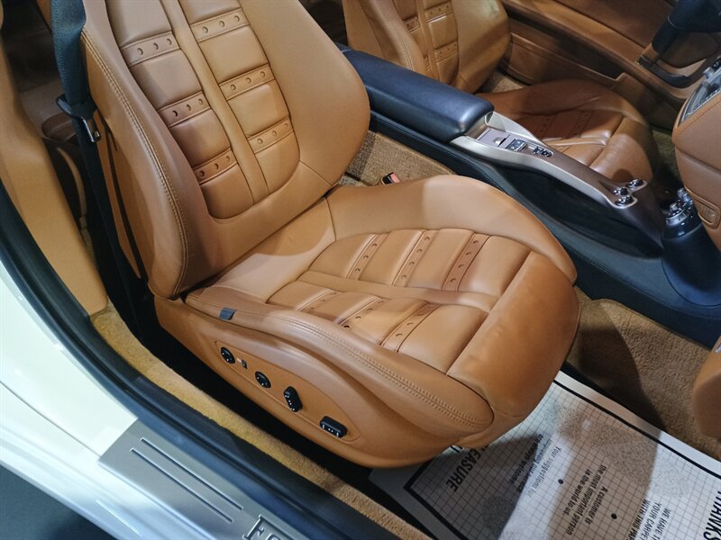 Used 2011 Ferrari California RWD image 32