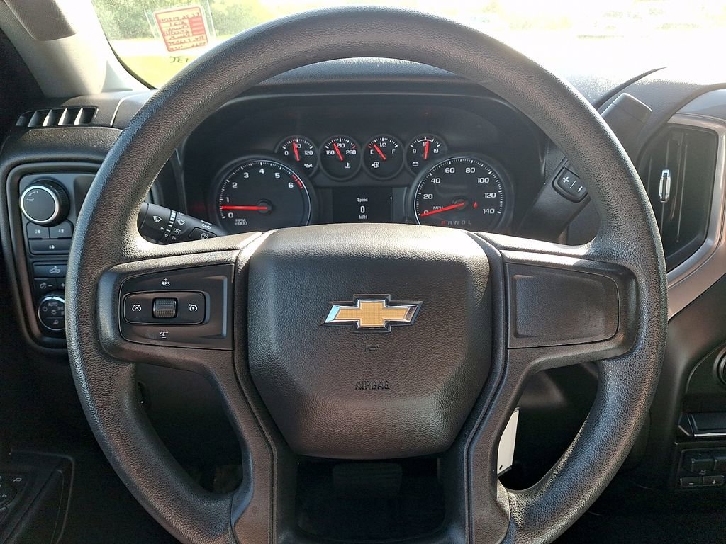 Used 2021 Chevrolet Silverado 2500 Custom w/ Custom Value Package image 18