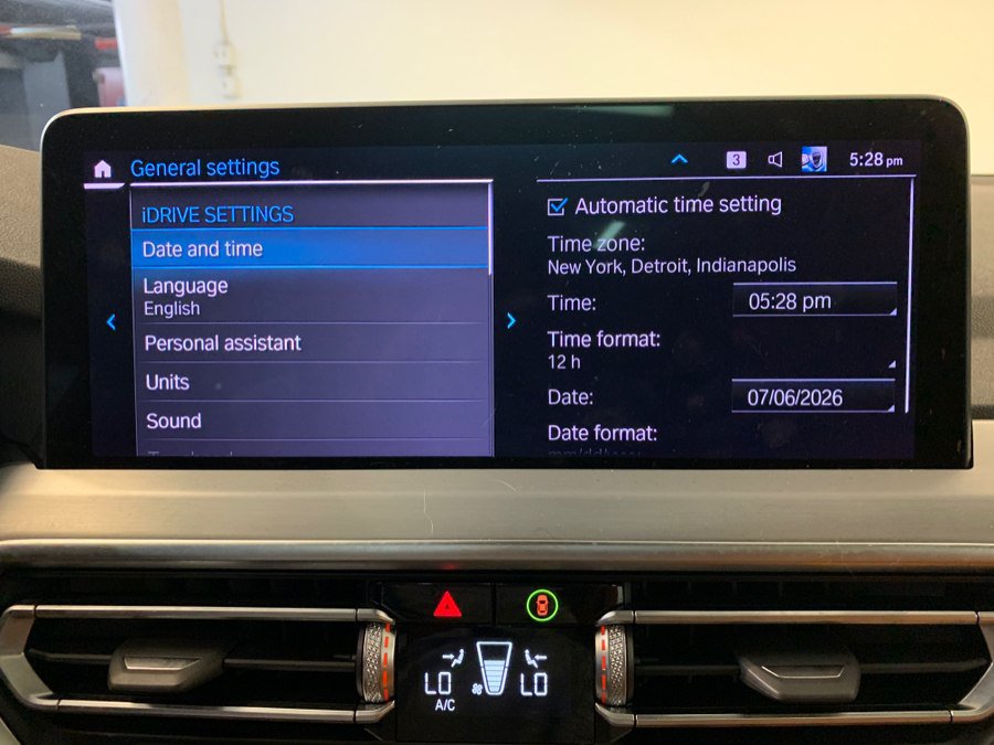 Used 2023 BMW X4 xDrive30i w/ M Sport Package AWD/4WD image 38