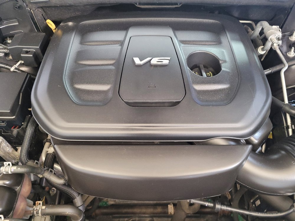 Used 2018 Jeep Grand Cherokee Laredo AWD/4WD image 30