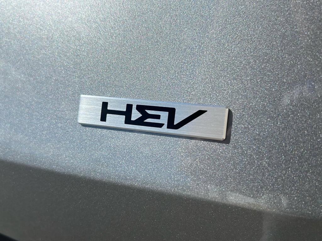 New 2025 Kia Sportage LX image 8