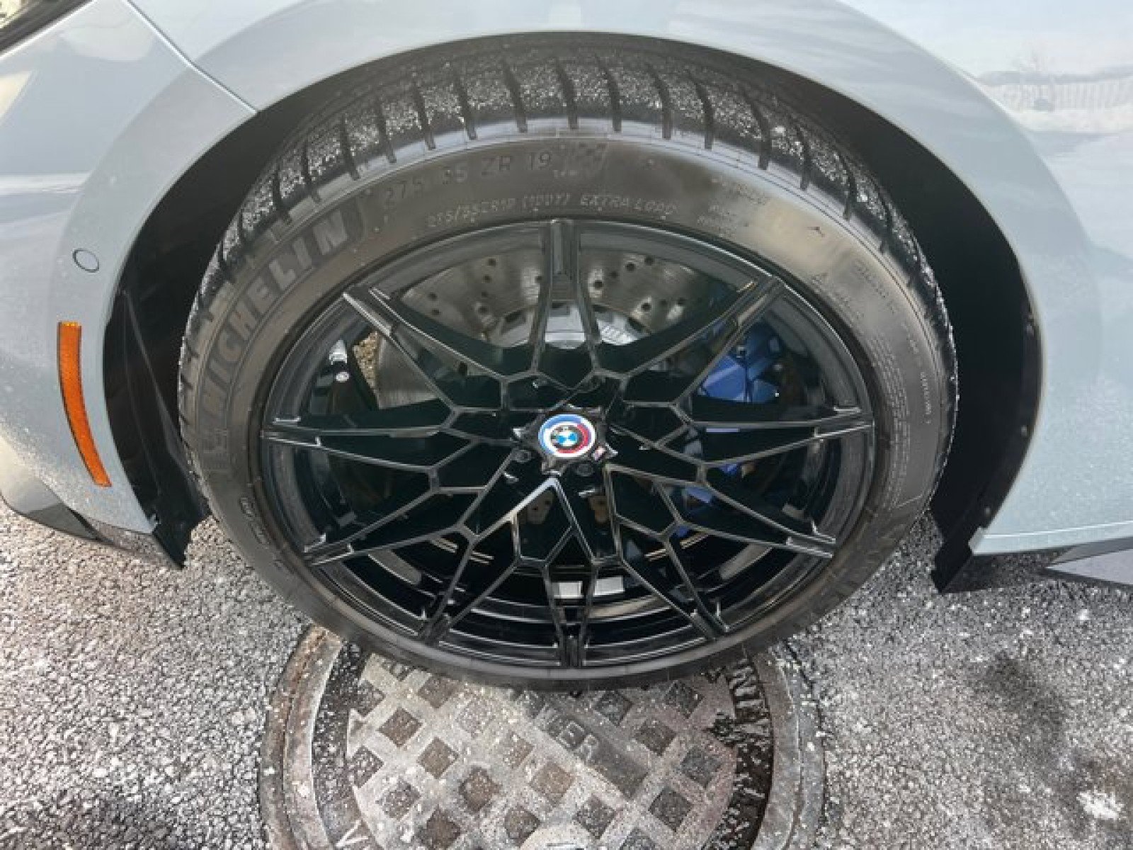 Used 2023 BMW M4 Competition w/ M Carbon Exterior Package RWD image 9