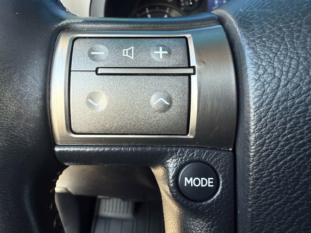 Used 2011 Lexus GX 460 image 31