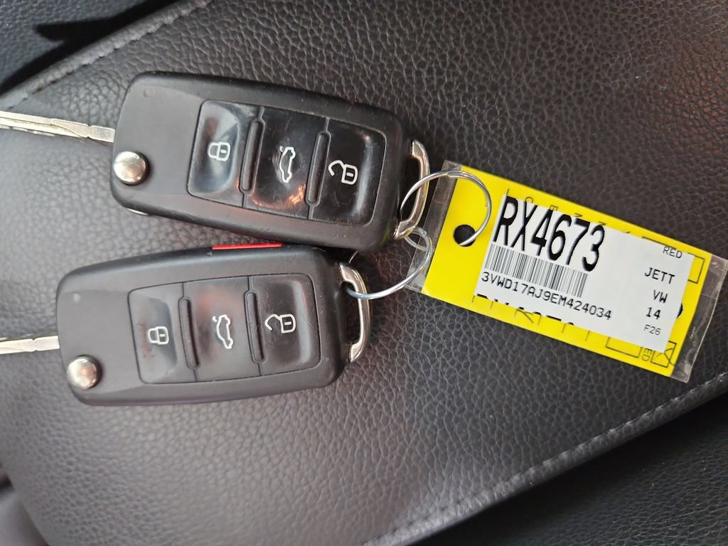 Used 2014 Volkswagen Jetta SE FWD image 26